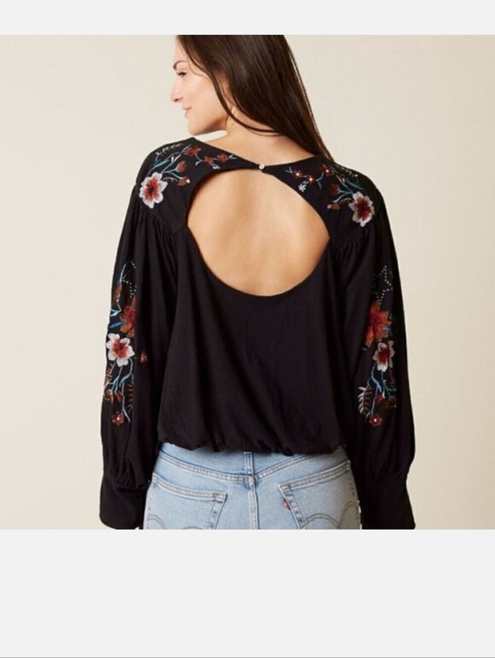 Free People- Lita- Embroidered Black Peasant Top with Balloon Sleeves. Size XS - Picture 3 of 9